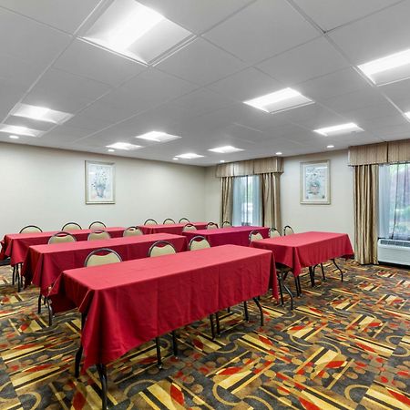 Comfort Inn, Cleveland South - Richfield Exteriör bild