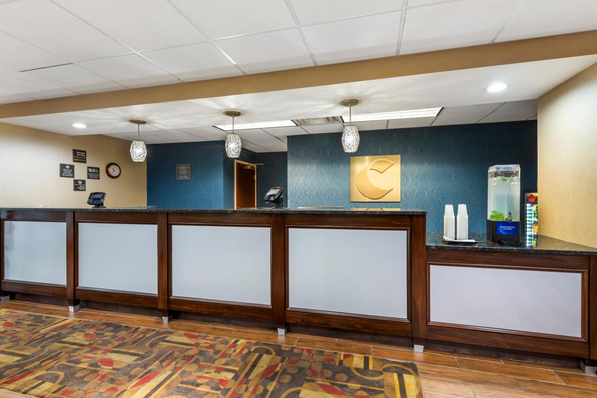 Comfort Inn, Cleveland South - Richfield Exteriör bild
