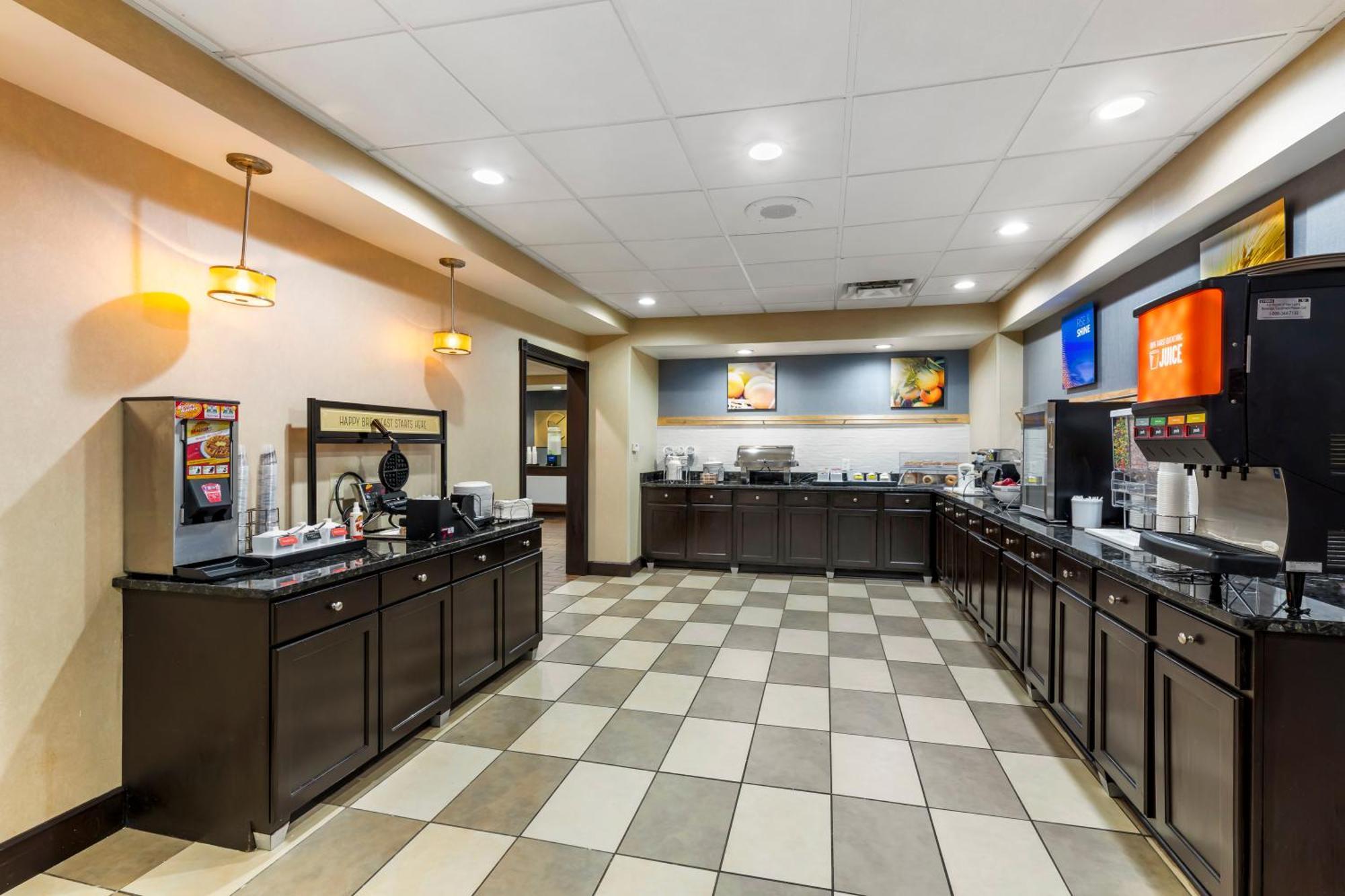 Comfort Inn, Cleveland South - Richfield Exteriör bild
